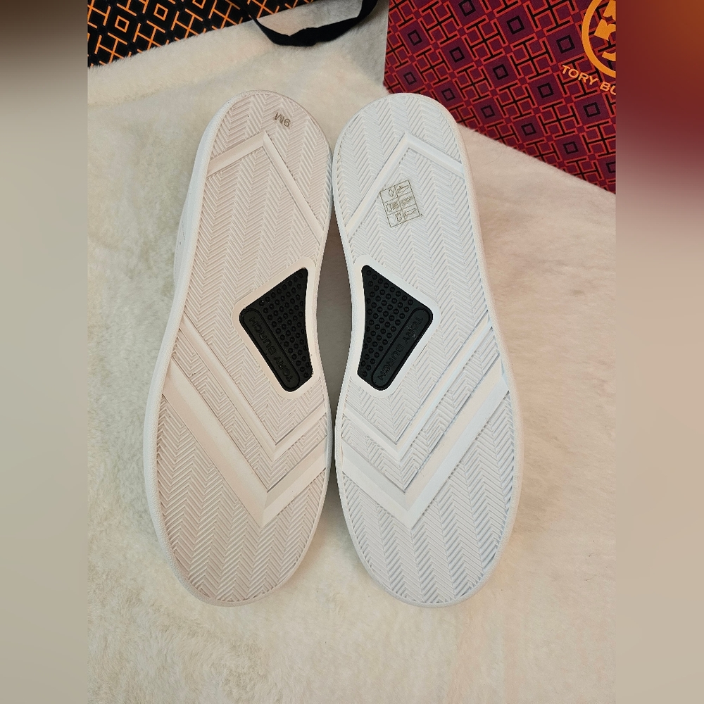 BRAND NEW! TORY BURCH Howell Court Sneaker (Women) - Picture 10 of 11